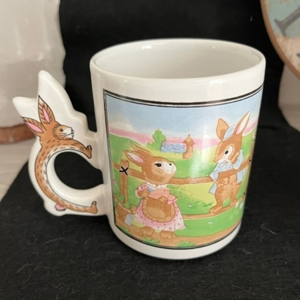 Vintage 1994 PETER RABBIT Shaped 3D Handle Easter Bunny Coffee Mug Set of 2 - Picture 5 of 14